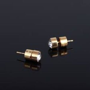 Mk gold diamond stud earrings 💗